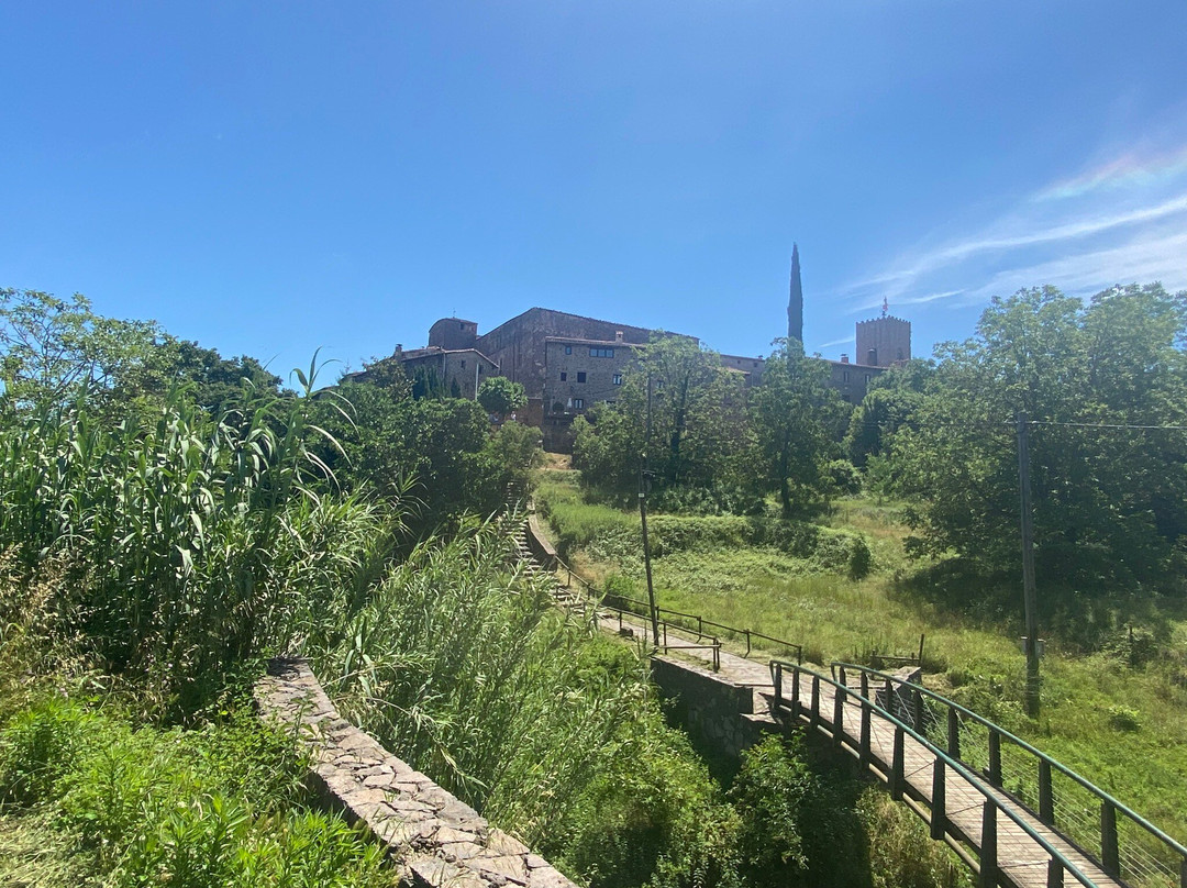 Castillo De Santa Pau景点图片