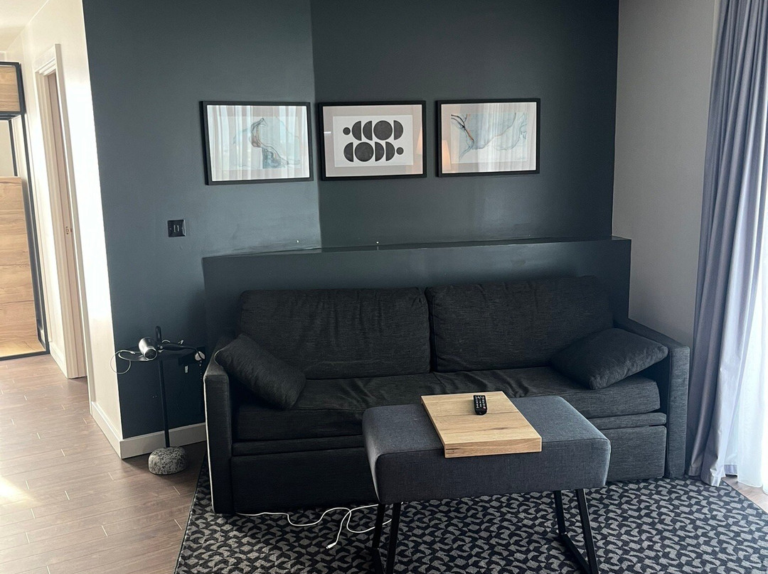 Adagio London Sutton Point主图