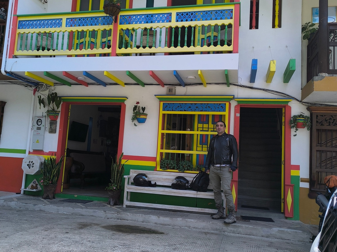 40 Amigos Hotel主图