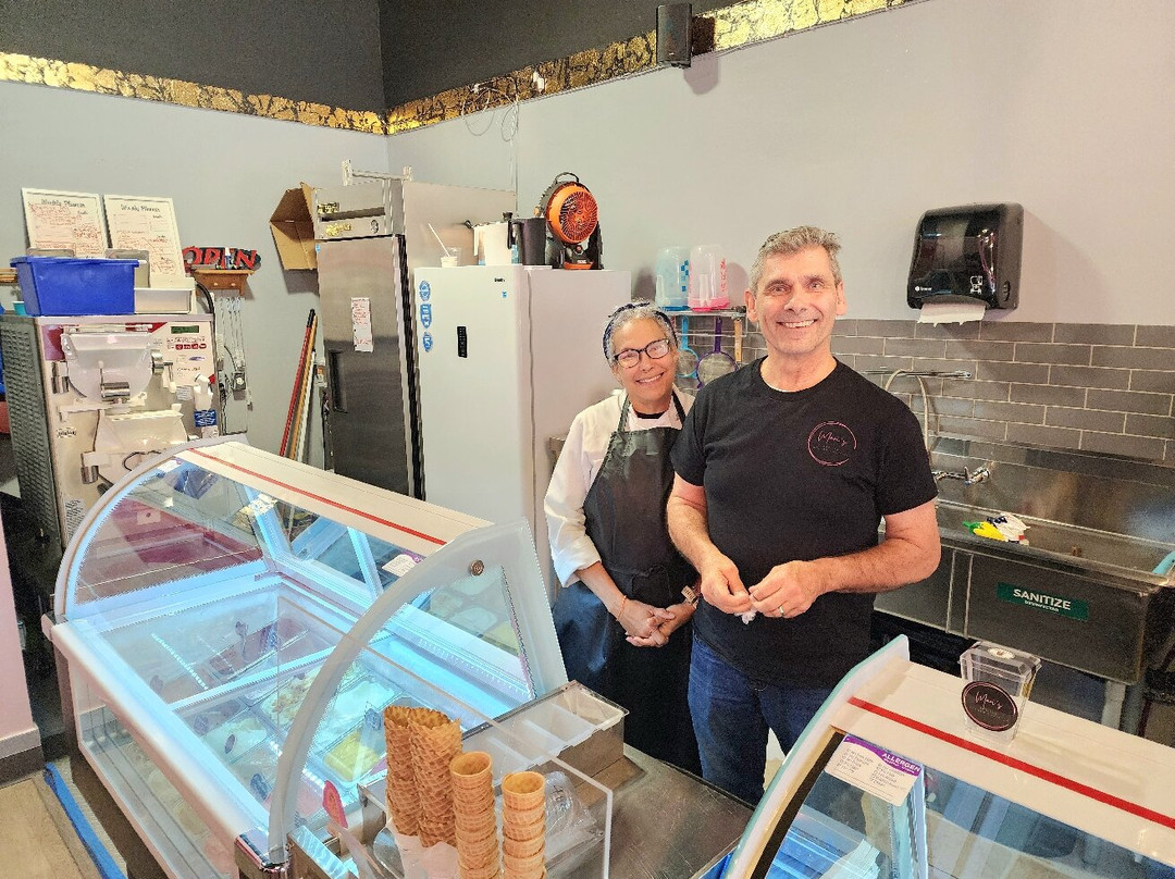 Mari's Artisan Gelato And Paletta