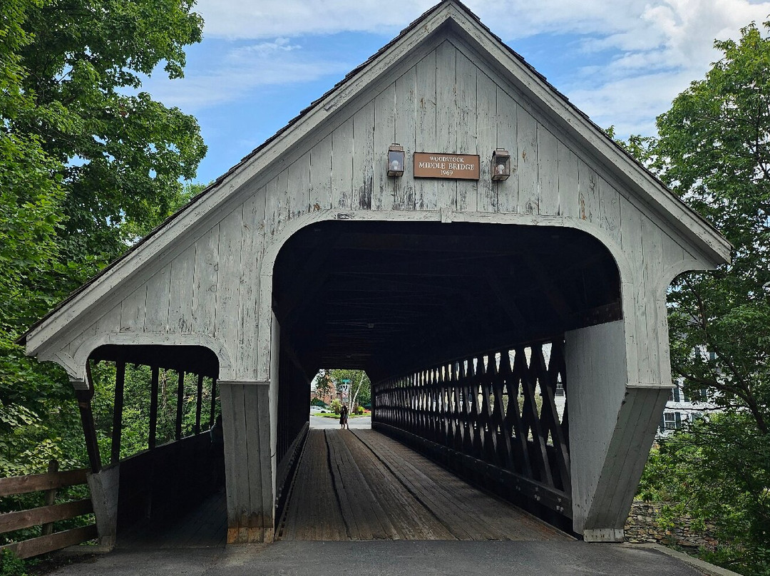 Middle Covered Bridge-伍德斯托克必去景点