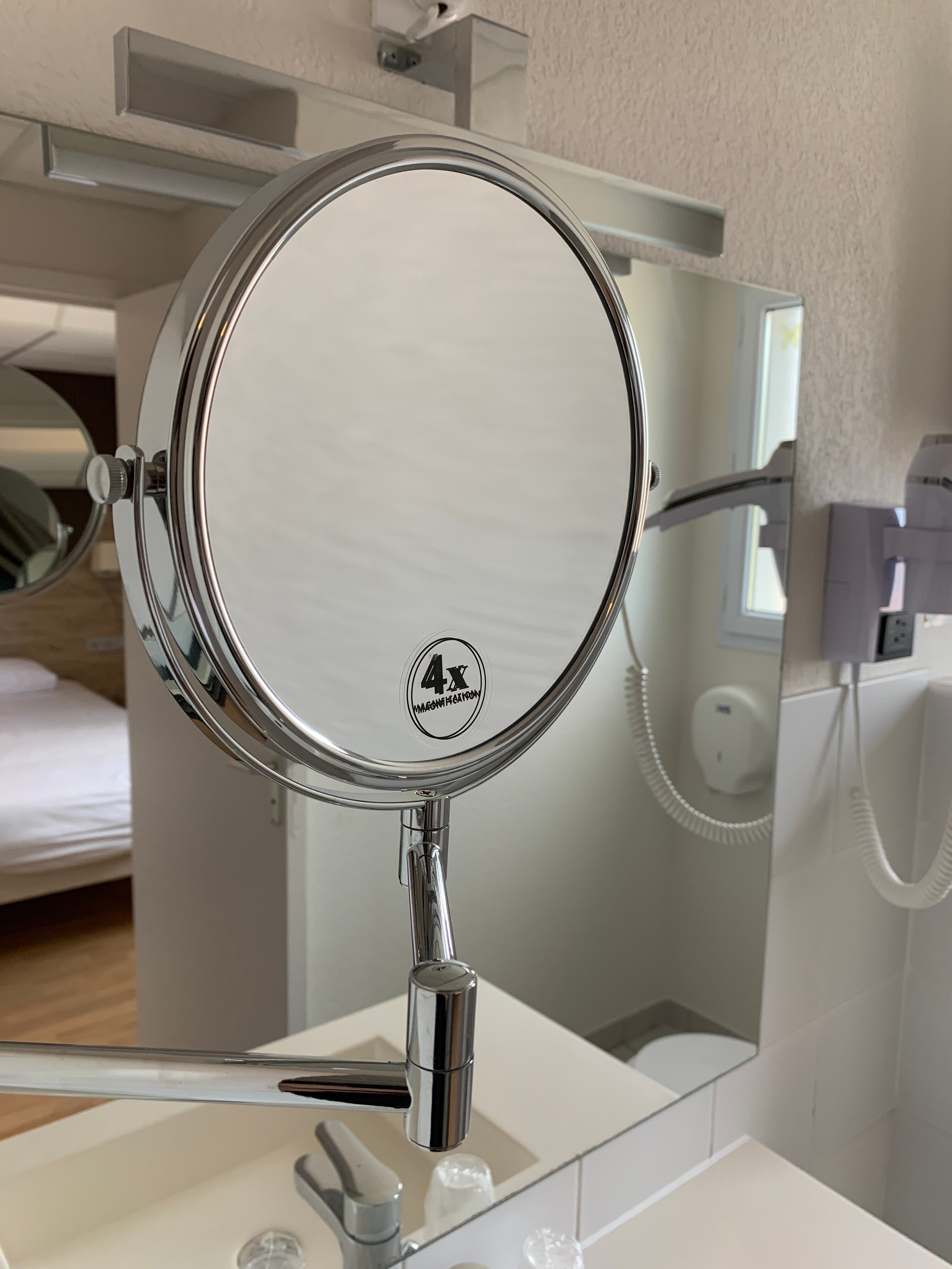 Hotel Bowling de Millau-浴室