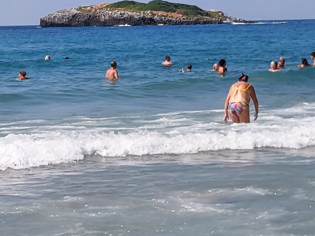 Calanca Beach景点图片