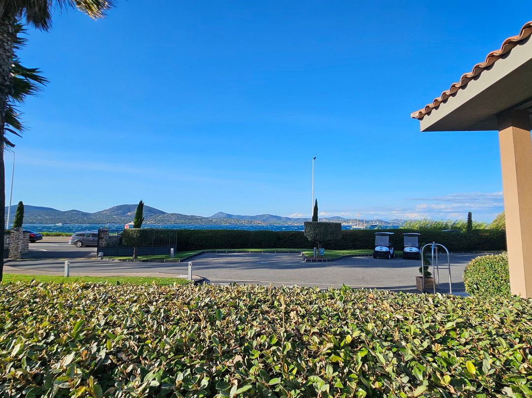 圣特罗佩兹库贝酒店主图