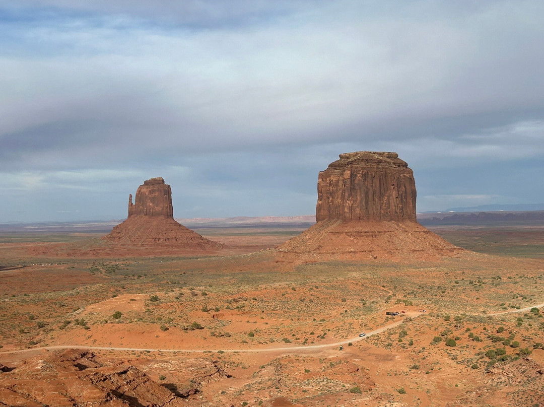 West And East Mitten Buttes-纪念碑公园必去景点