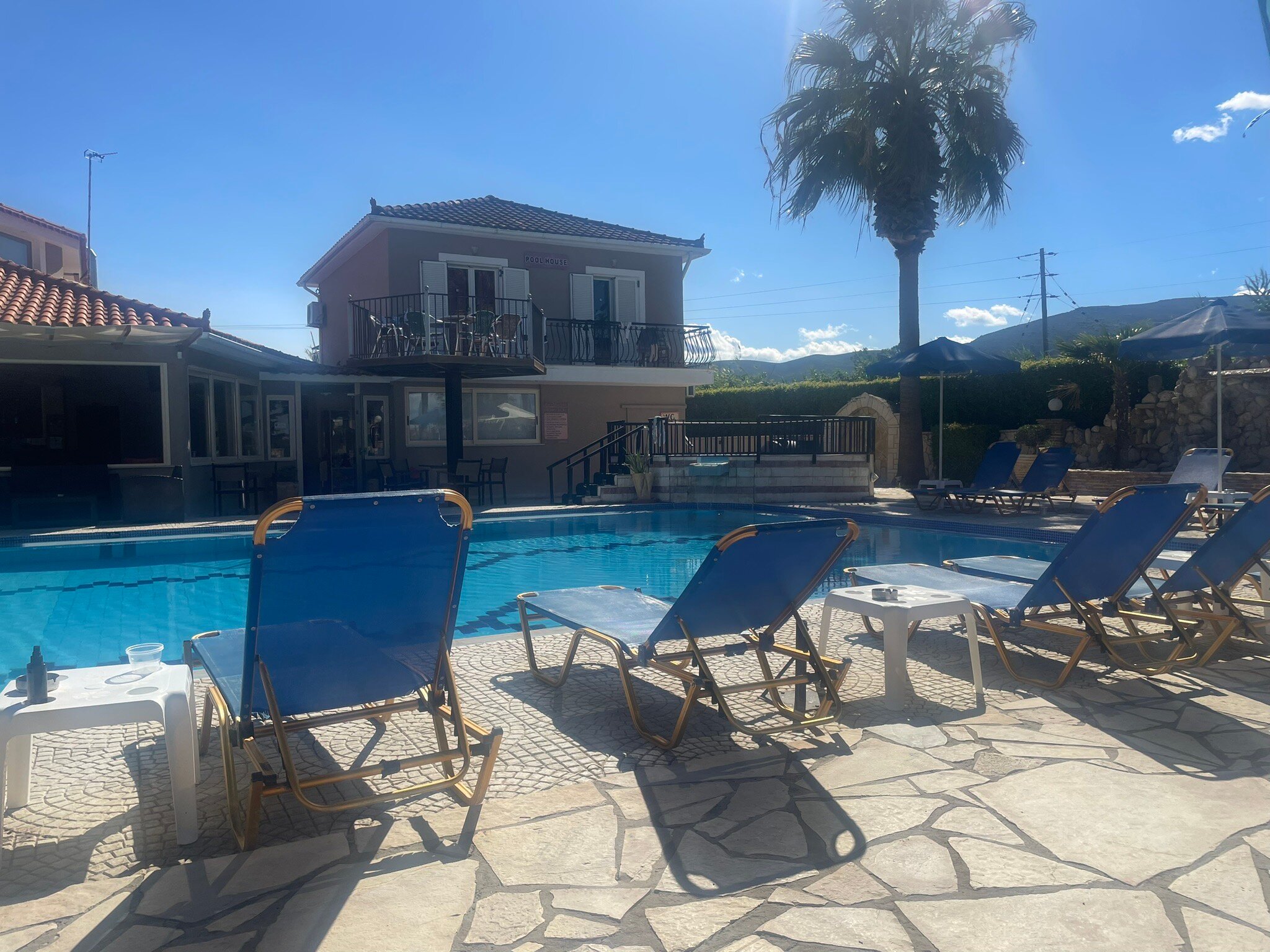 Paradise Apartments Studios-官方