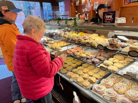 Distinctively Detroit Tours