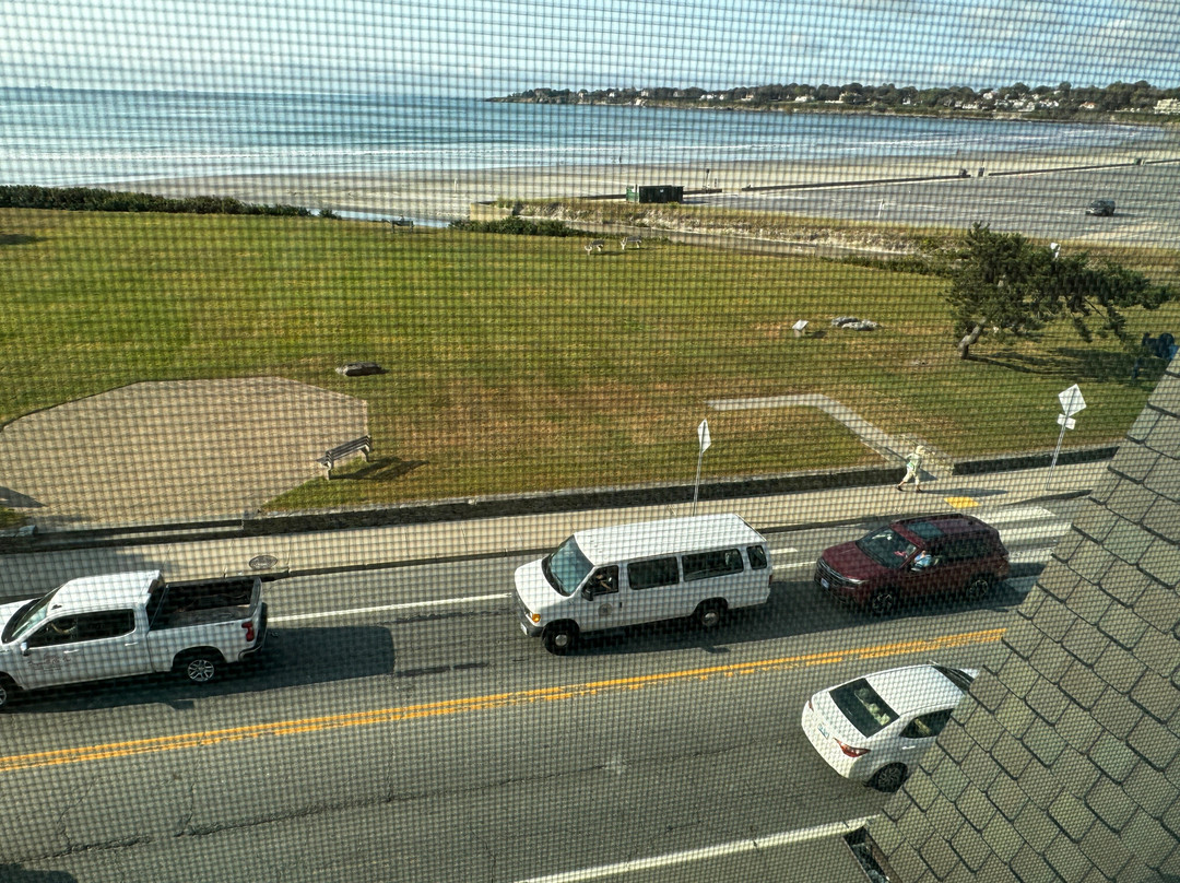 纽波特海滩套房酒店主图