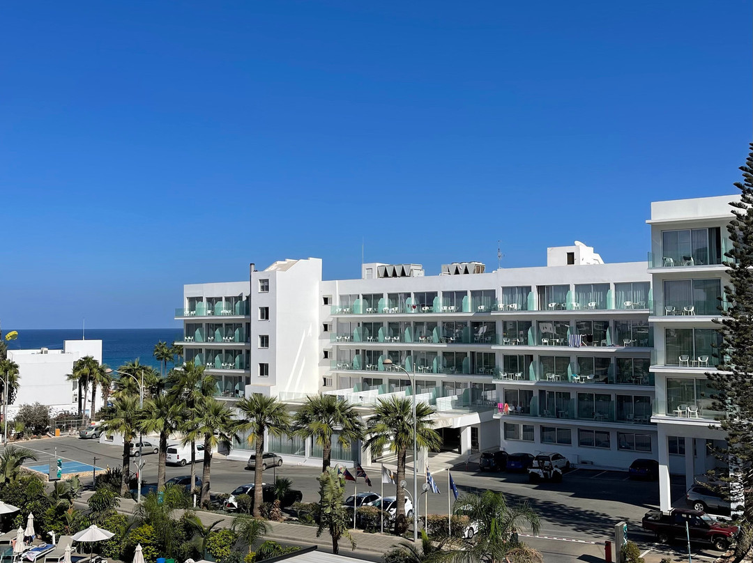The Blue Ivy Hotel & Suites主图