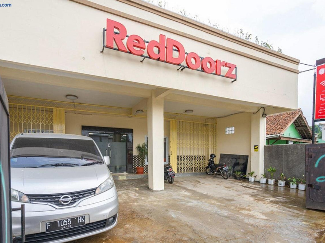 红多兹伊斯兰酒店-近西亚维收费站出口