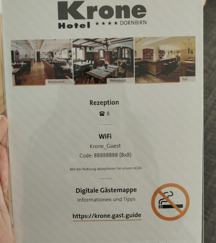 克朗酒店主图