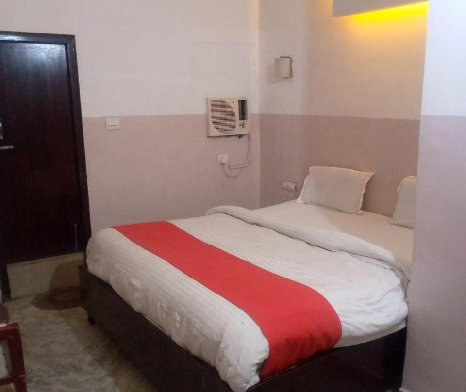 Hotal Royal Mount Inn by Wb Inn