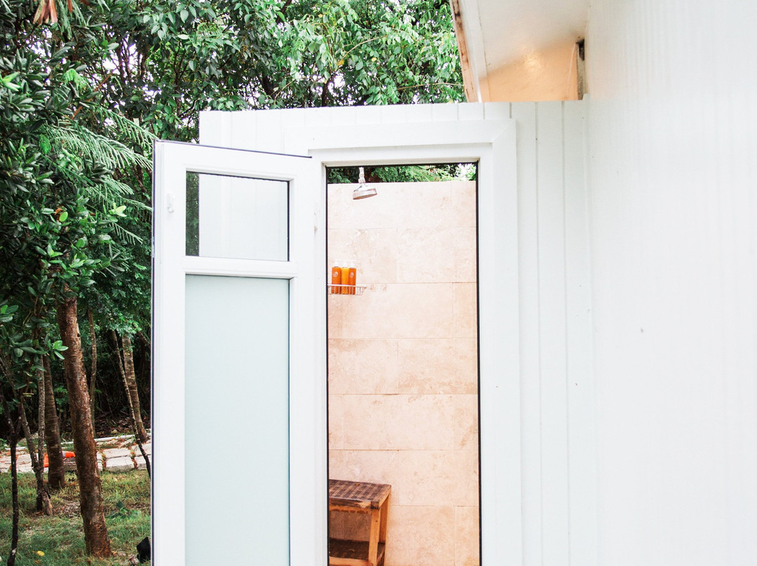 伊柳塞拉湾酒店主图