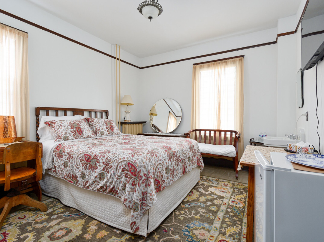 Royal Hotel Sydney主图