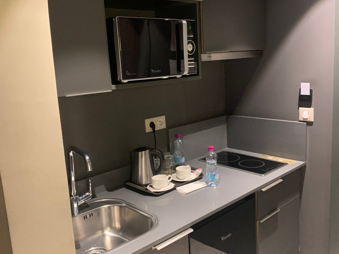 M Suite Hotel主图