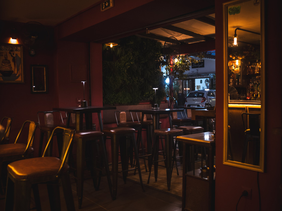 7 Sins Cocktail House景点图片
