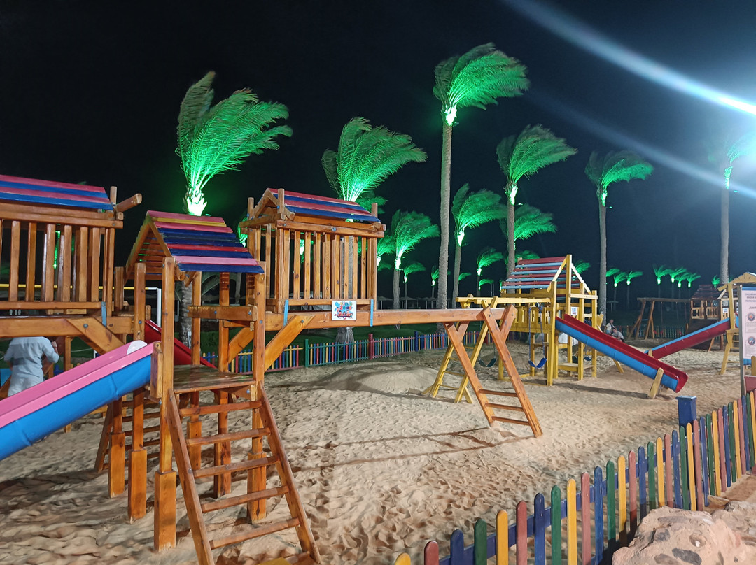 火奴鲁鲁现代酒店主图