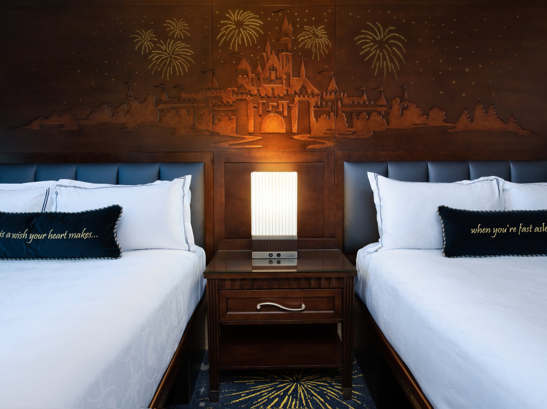 迪士尼乐园酒店主图