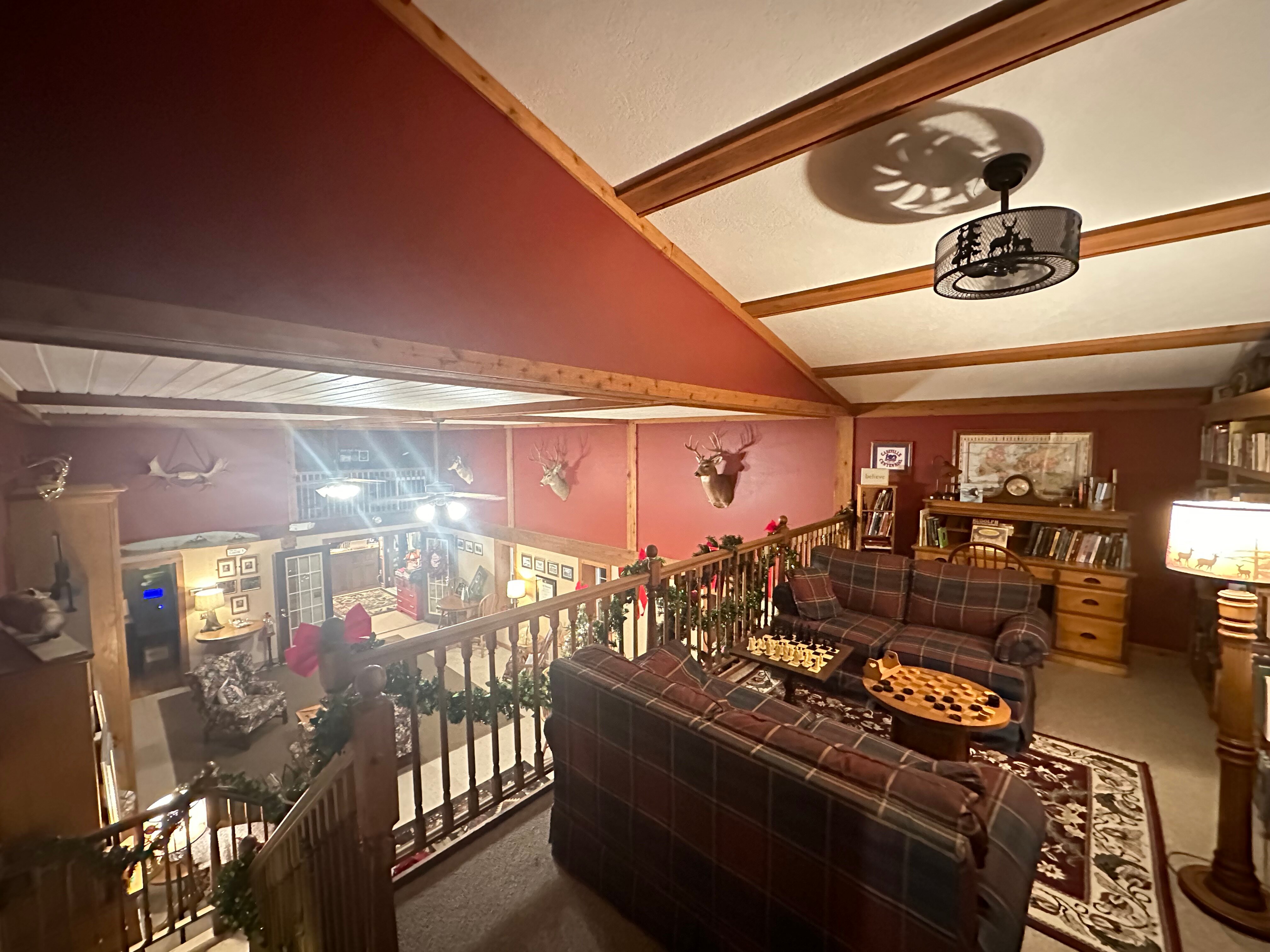 Fox's Lodge at Oak Pointe Bed and Breakfast-家庭/游戏区