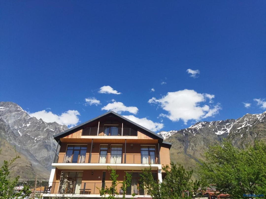 DISCOVER KAZBEGi HOTEL