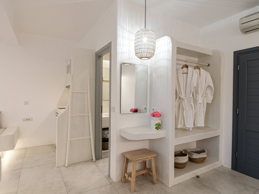 Ios Art Studios & Luxury Apartments主图