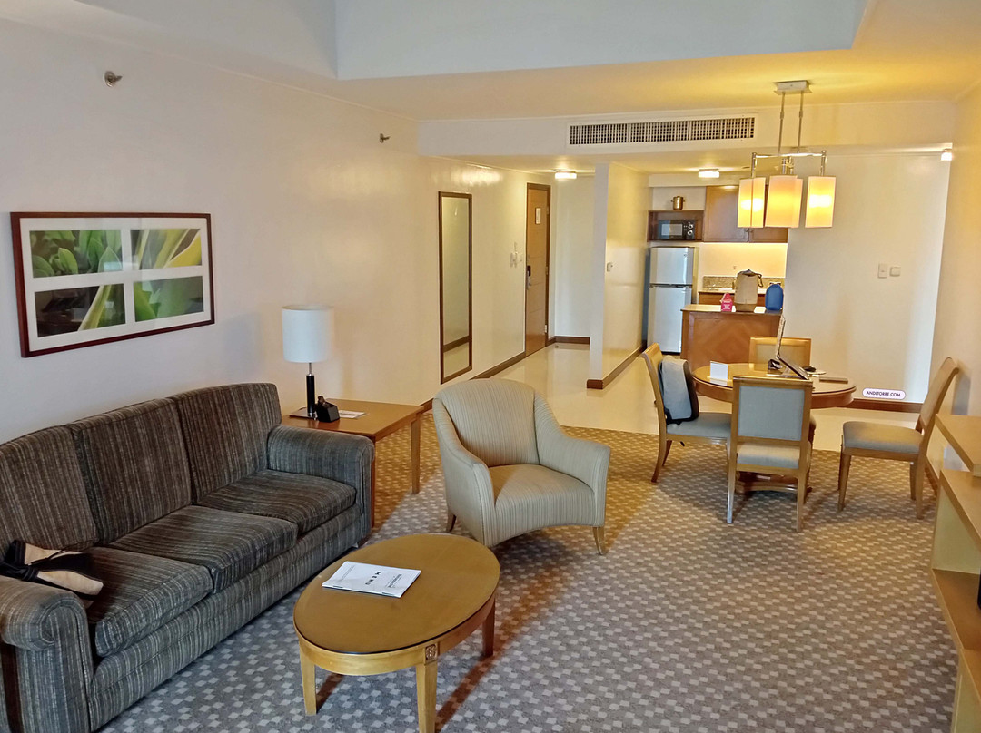 林登套房旅馆主图