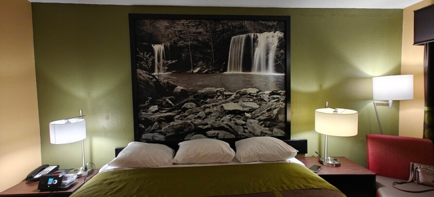 Super 8 by Wyndham Van Buren/Ft. Smith Area主图