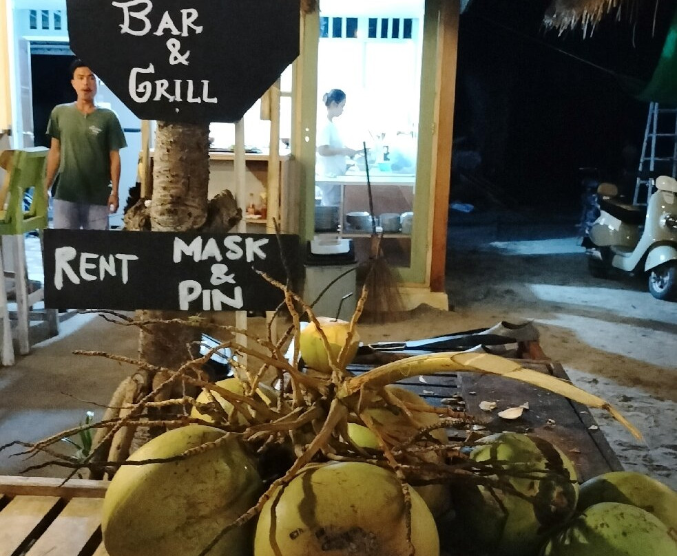 Pantai Hans Beach Bar & Grill