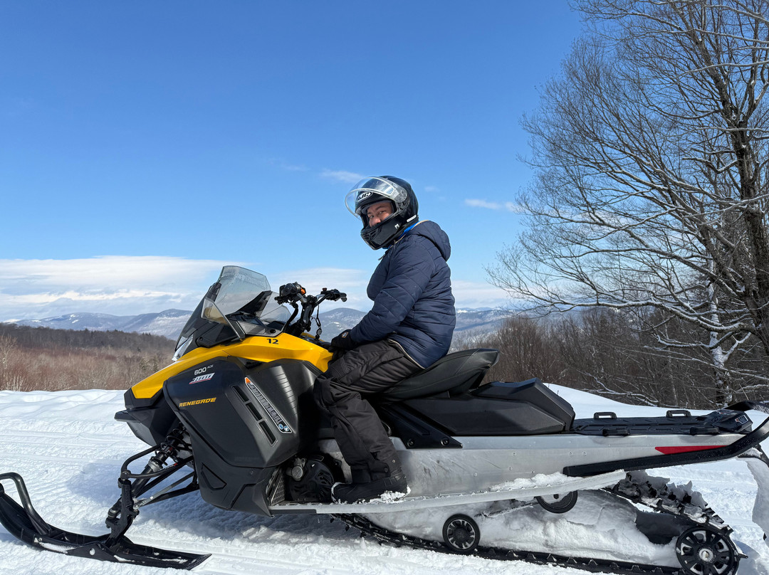 Northern Extremes Snowmobiling - Tours景点图片