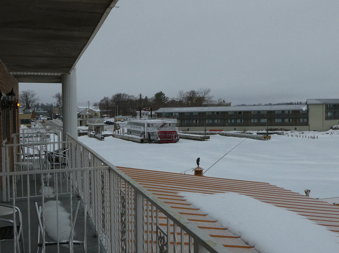 Riveredge Resort主图