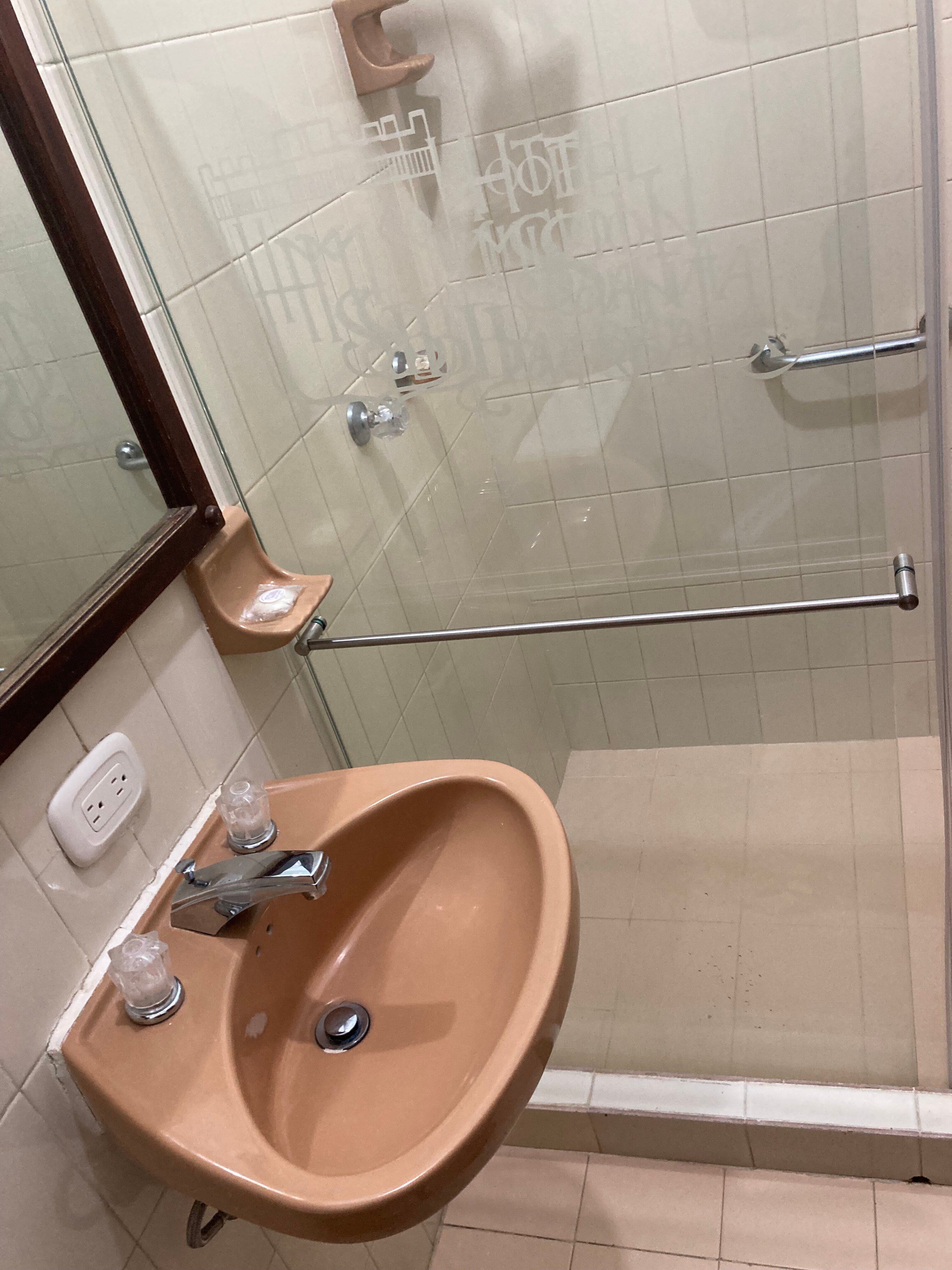 Hotel Mision Santa Barbara-浴室