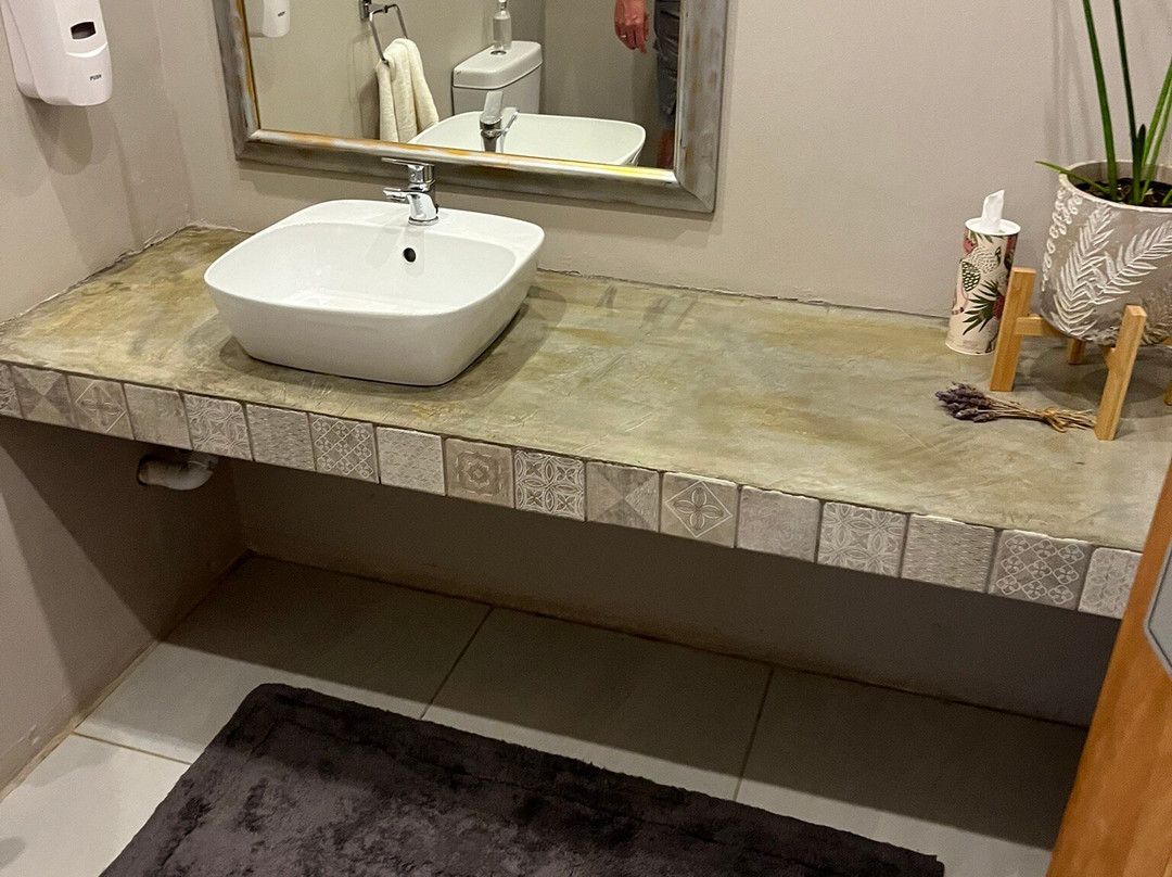 Louvre Guesthouse主图