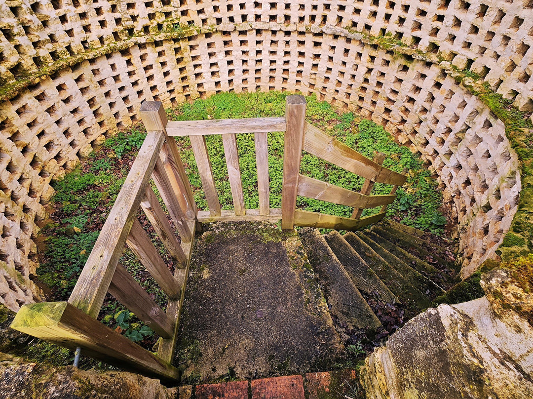 Pigeonnier de la Maigne-Mazerolles必去景点
