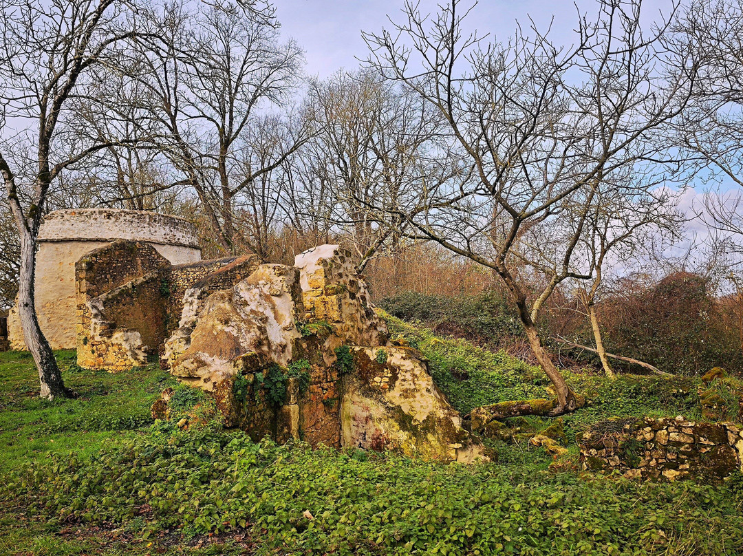 Pigeonnier de la Maigne-Mazerolles必去景点