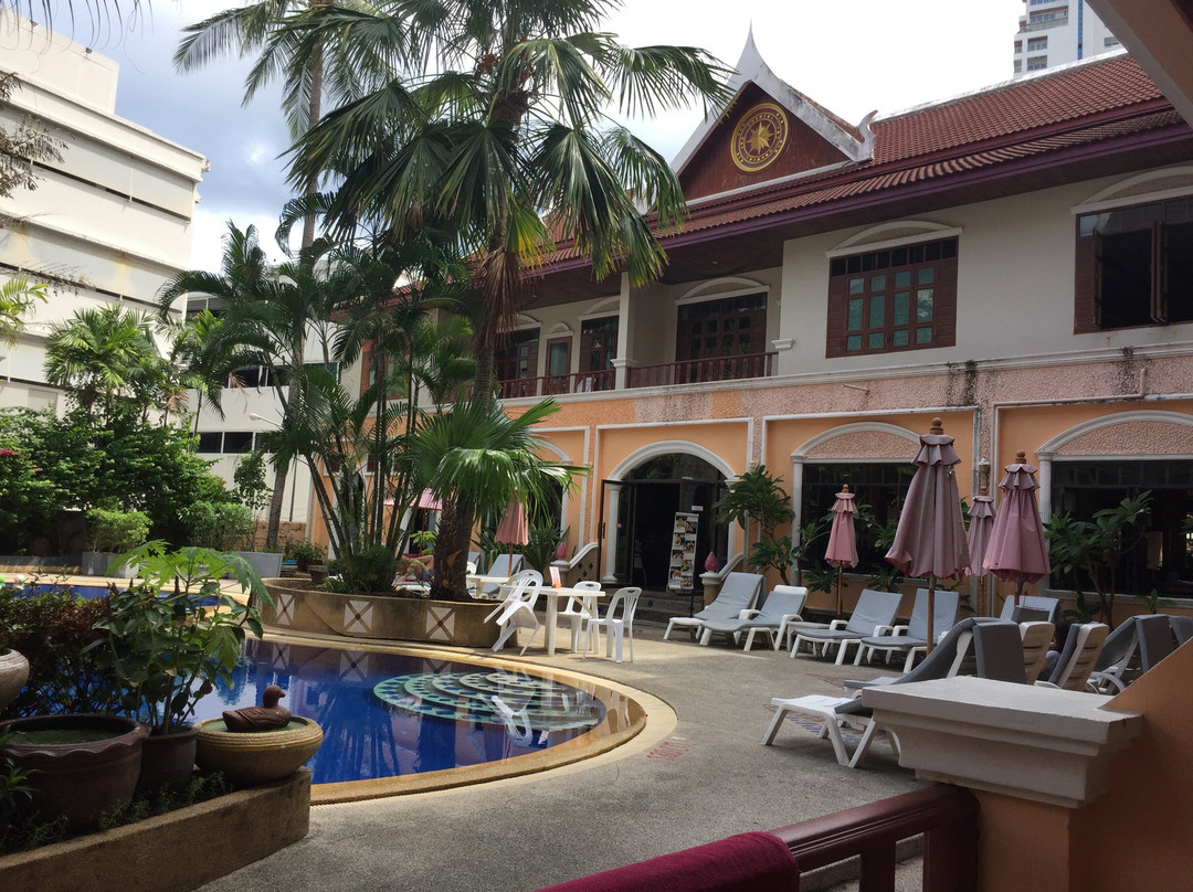 托尼度假村主图