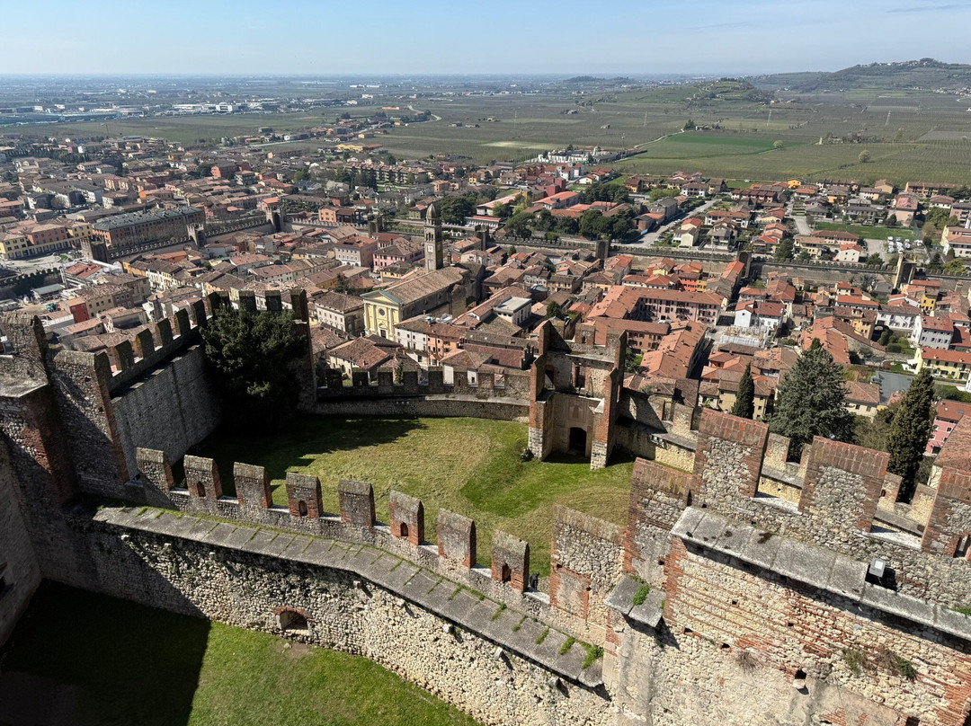The Soave Castle景点图片