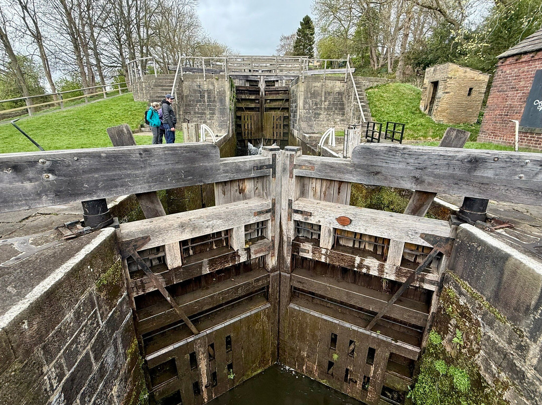 Bingley Five Rise Locks景点图片
