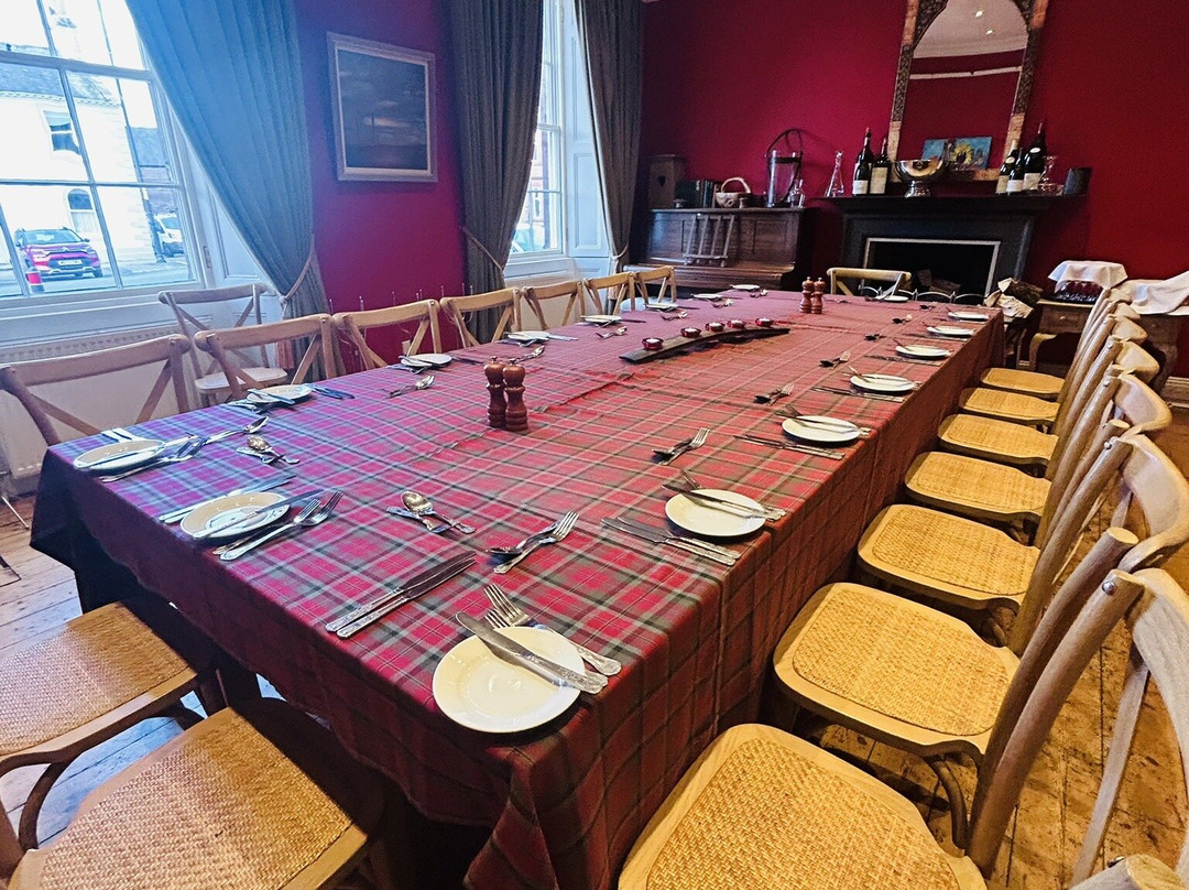 The Buccleuch & Queensberry Arms Hotel主图