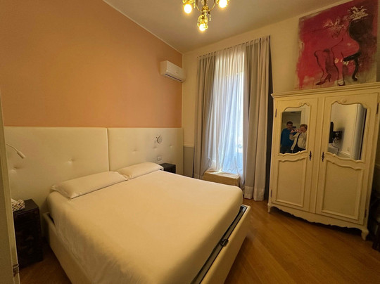 格里艺术家庭式酒店主图