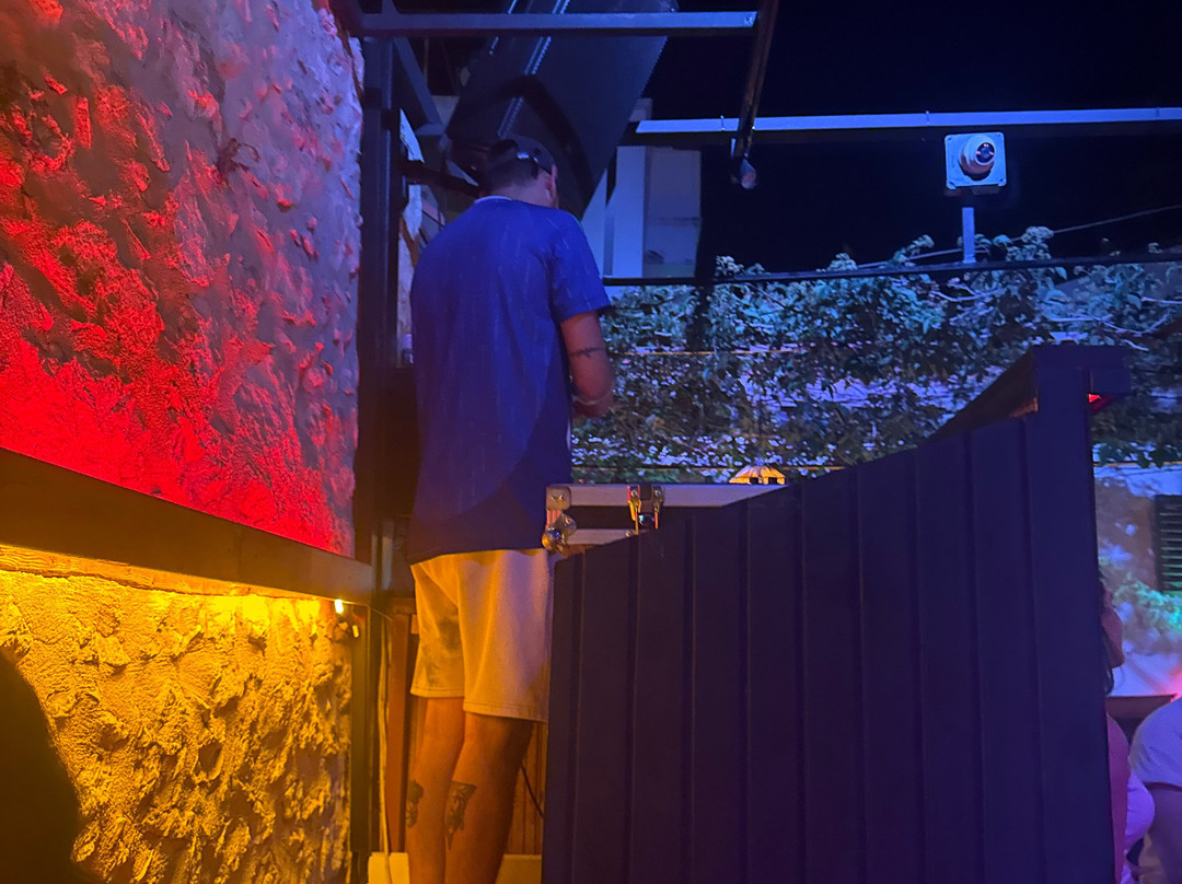 Redpoint Cafe & Bar-卡斯必去景点