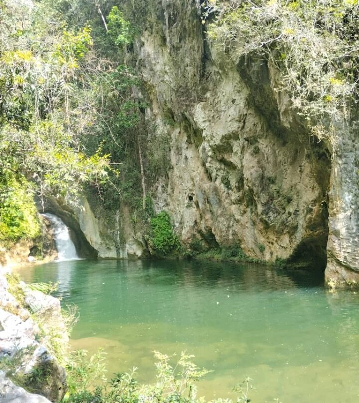 Salto del Caburní景点图片