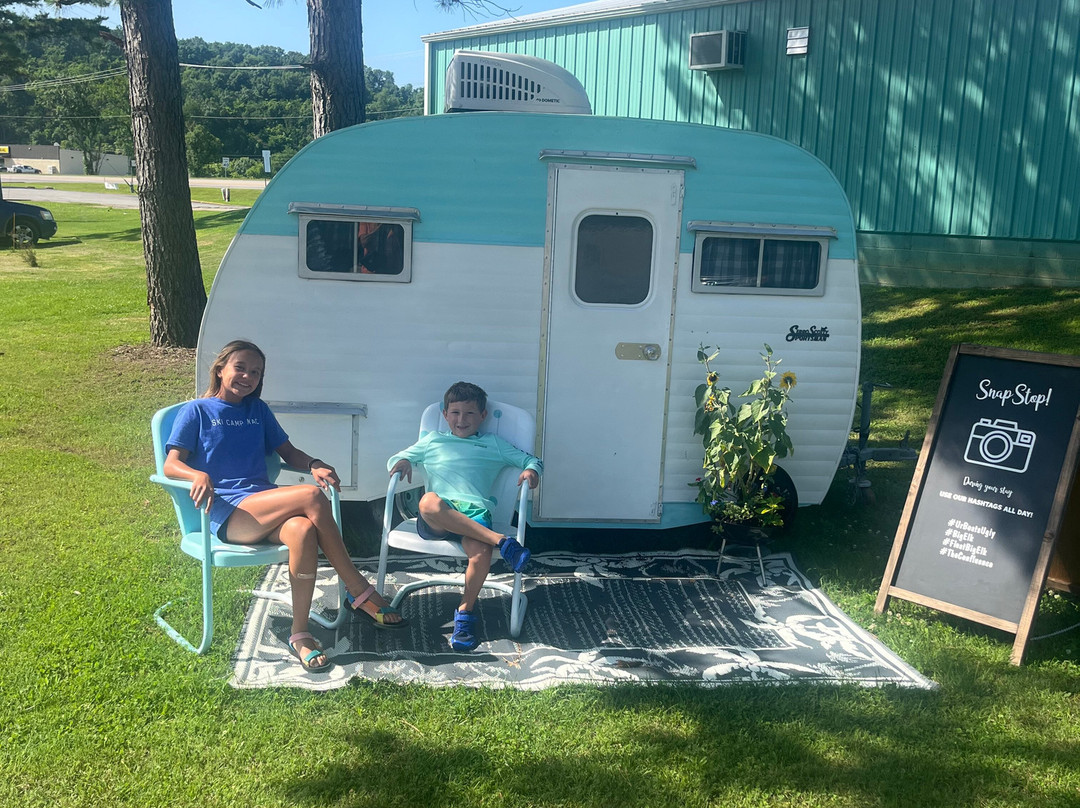 Big Elk Floats and Camping-Pineville必去景点