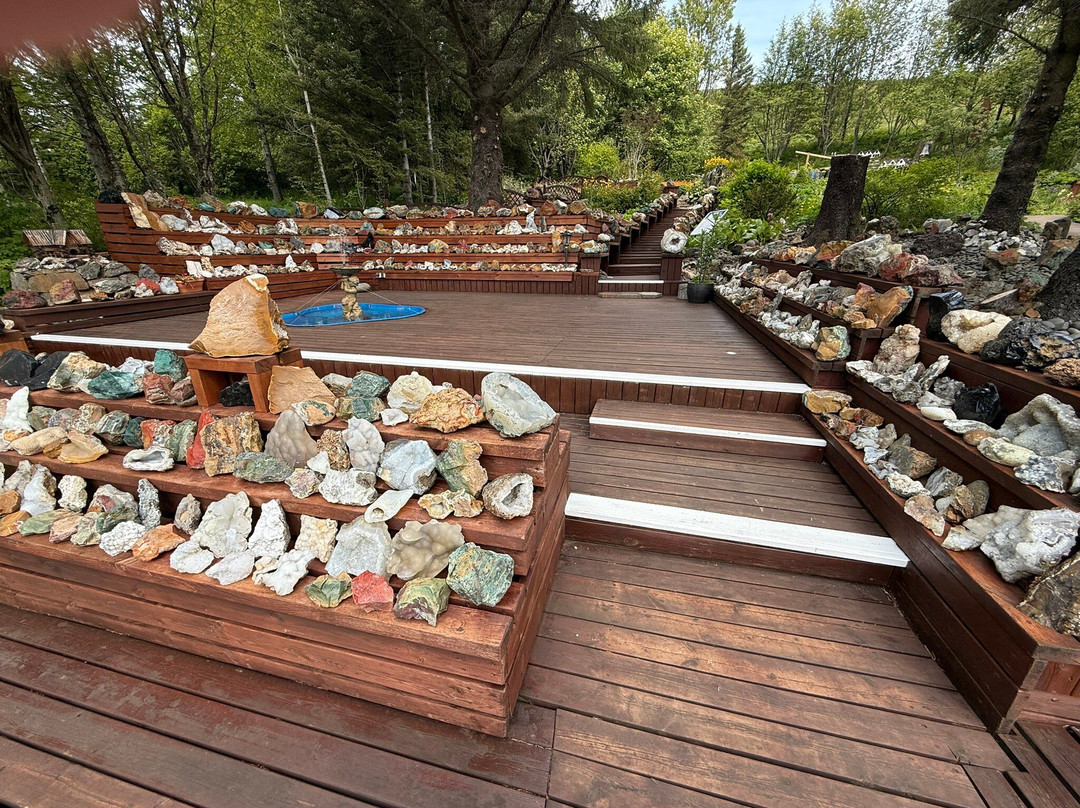 Petra´s Stone Collection-Stodvarfjordur必去景点