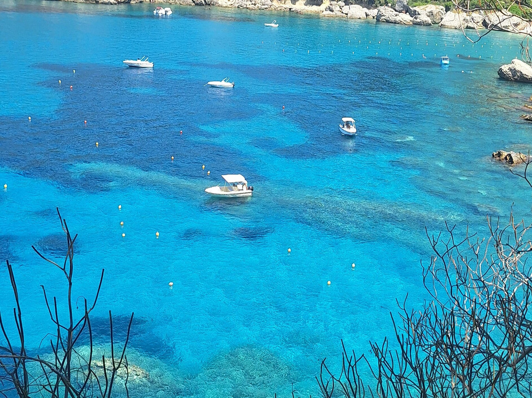 Rovinia Beach-Paleokastritsa必去景点