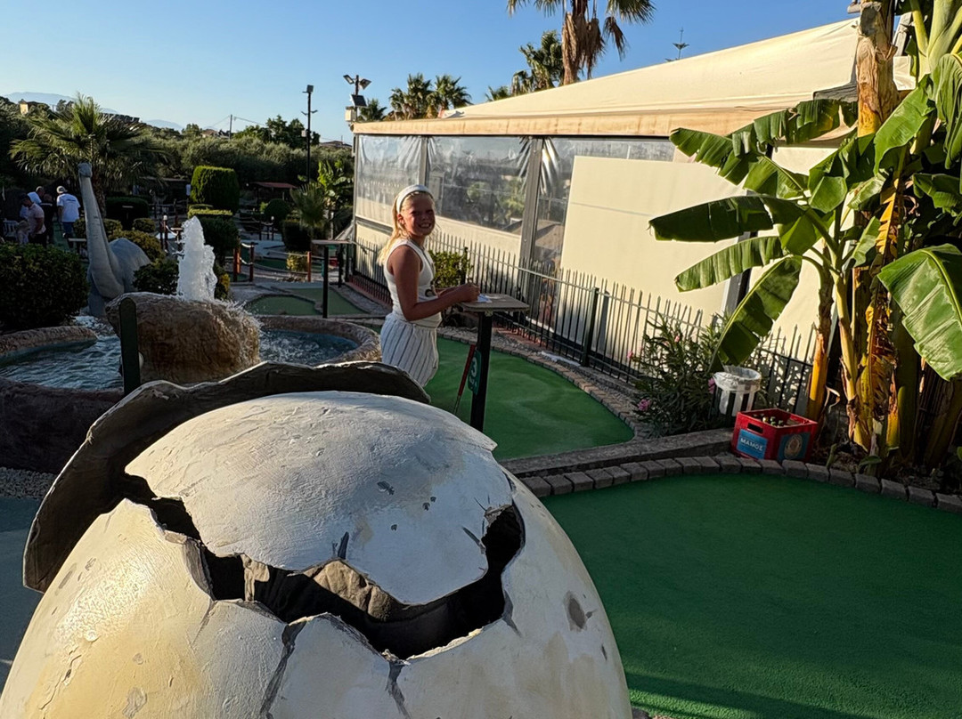 Fantasy Mini Golf-提斯里菲必去景点