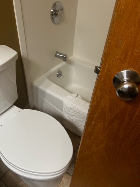 华美达丽米特德酒店-浴室