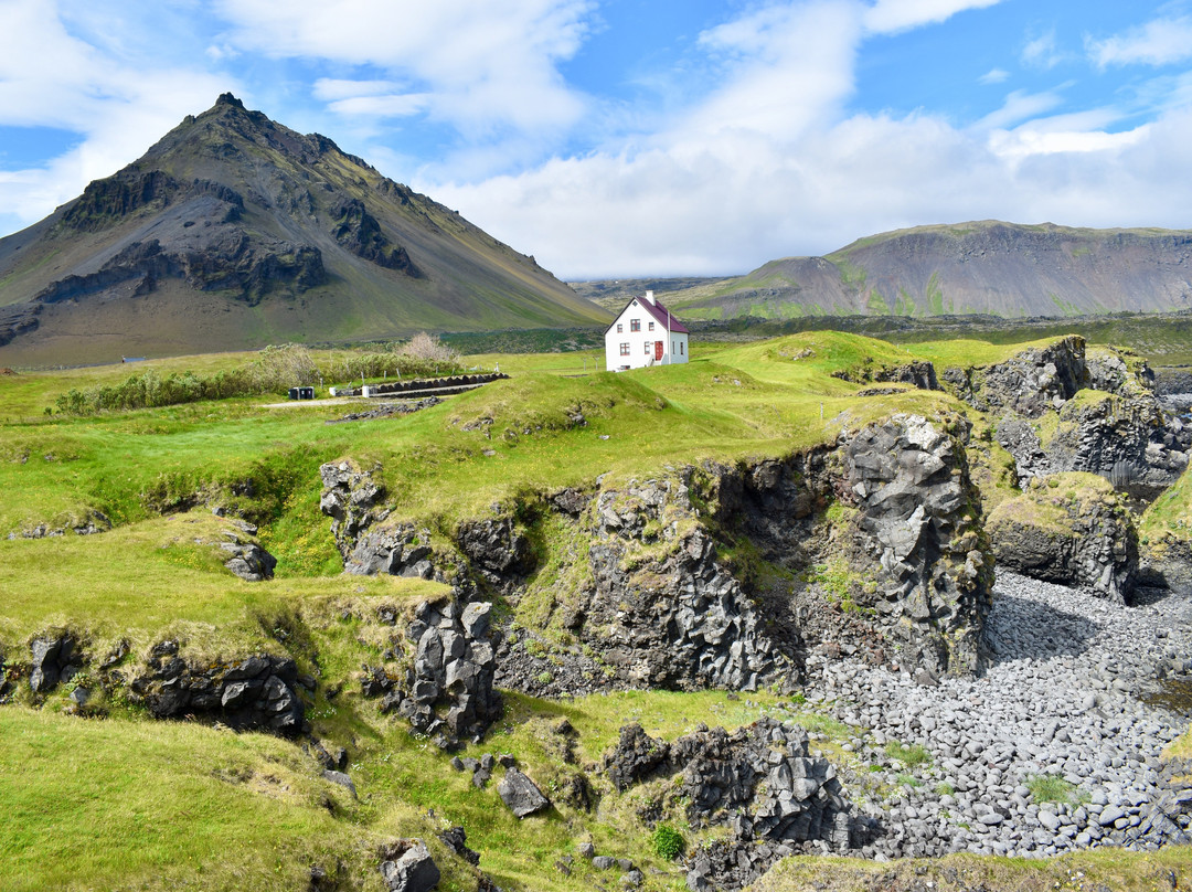 Arnarstapi Cliff-Arnarstapi必去景点