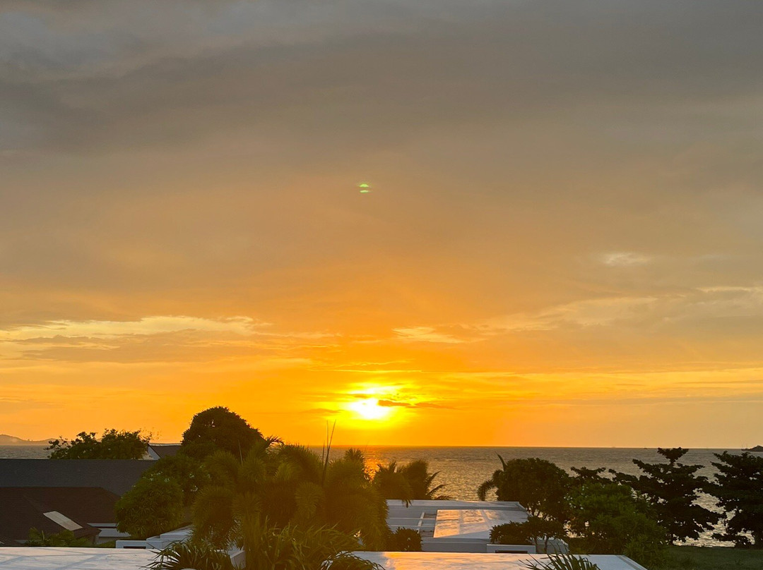 Skye Beach Hotel主图