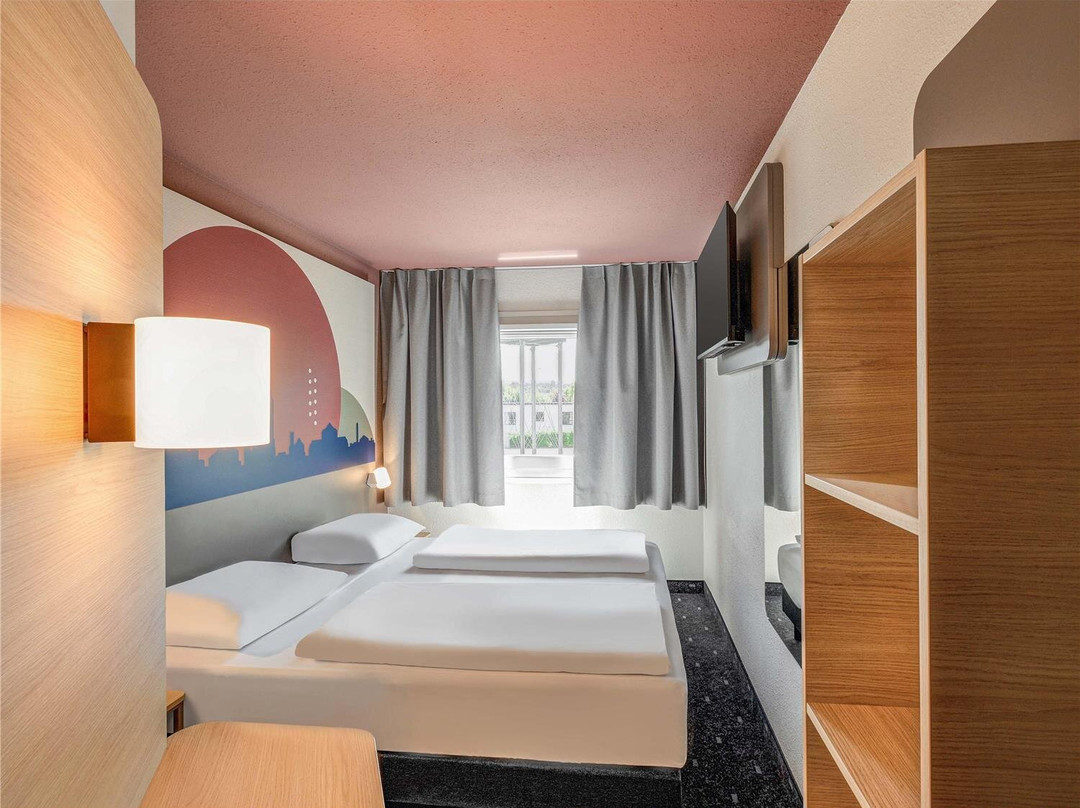 B&B HOTEL Kassel-Lohfelden主图