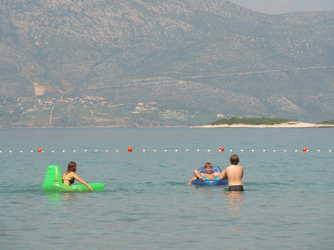 Plage Bilin Zal-伦巴达必去景点